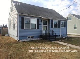 1353 E 4th St, Fremont, NE 68025