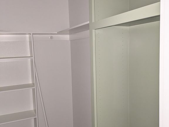 5th image of 415 W Park St