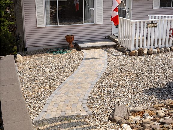3rd image of 3439 McIver Rd