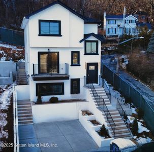 802 Van Duzer St, Staten Island, NY, 10304