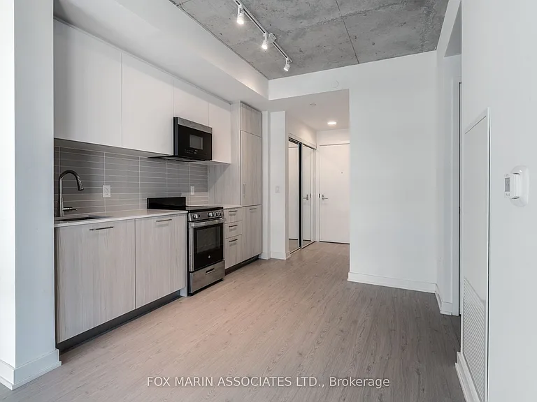 65 Mutual St #2707 — Photo 14