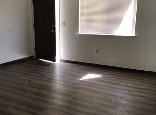 1180 Lewis St APT E, Kingsburg, CA 93631