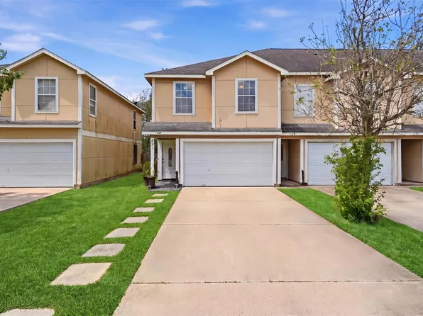 527 Solomon Ln, Brookshire, TX 77423
