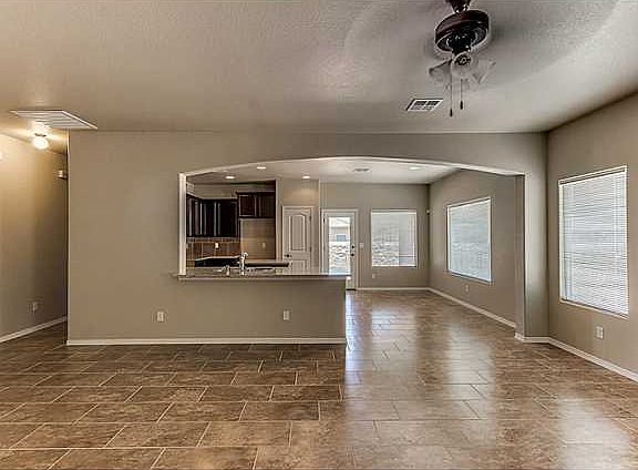 2nd image of 3840 Loma Cristobal Dr