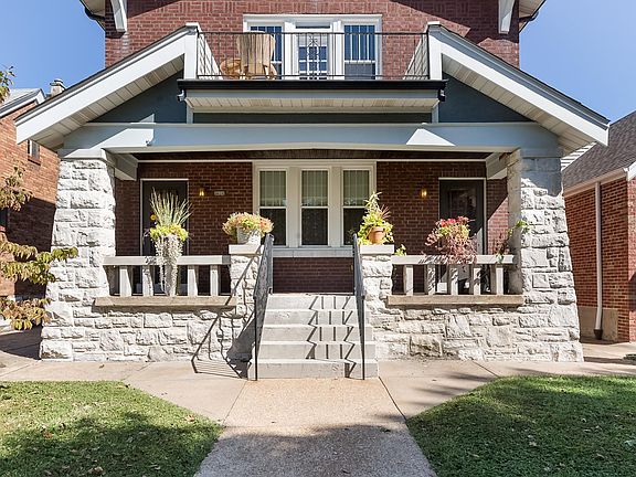 2nd image of 3973 Dover Pl #2F