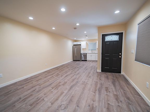 4th image of 6968 Mohawk St