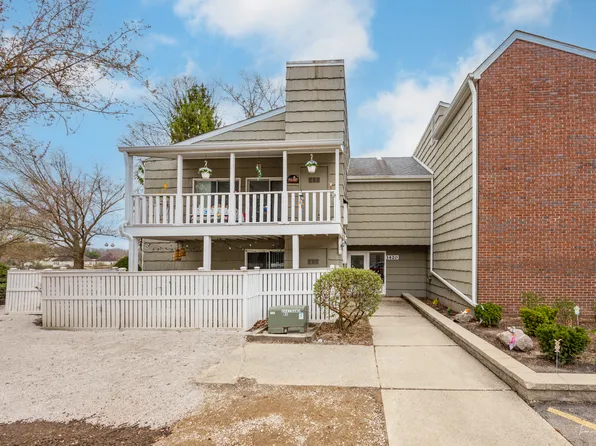 1420 Stonebridge Trl APT 2, Wheaton, IL 60189