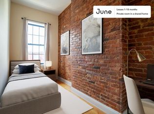 148 Grove St #2L-B, Brooklyn, NY 11221