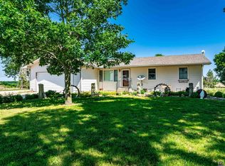17820 NW 62nd St, Saint Marys, KS 66536
