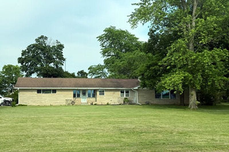 1st image of 430 Eight Mile Rd