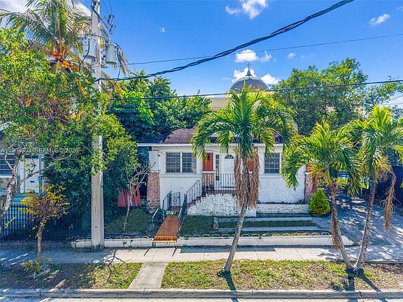 4th image of 1342 NW 1st St