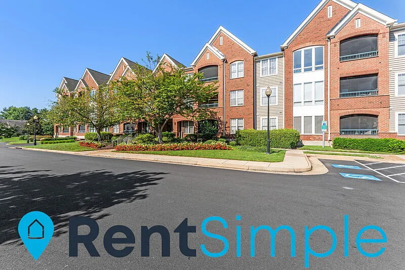 2 bed, 2.0 bath, 1310 sqft, $2,695 — Photo 3