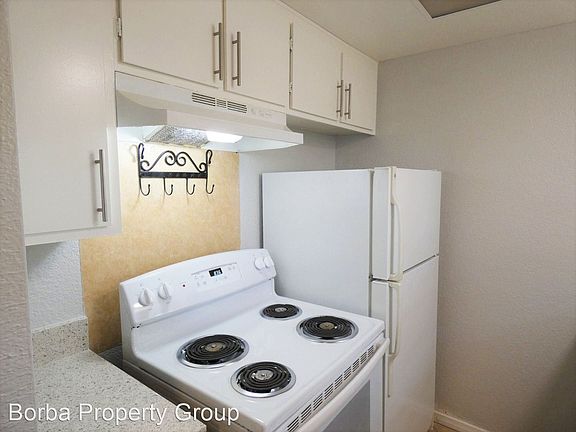 2nd image of 2310 Cedar Ave APT 5