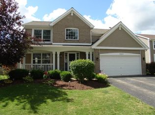 1357 Burnett Dr, Aurora, IL 60502