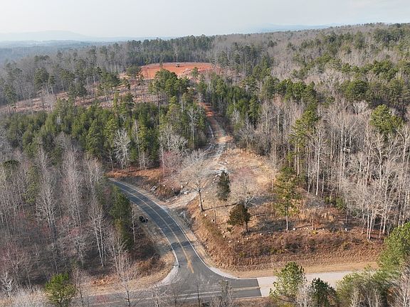 4th image of 393 Fall Creek Rd
