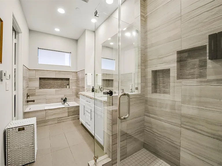 1520 Malone St — Photo 23