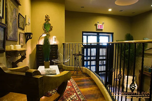 Sold by aptsandlofts.com | media 19