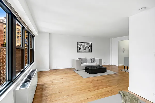 Rented by Compass | media 25