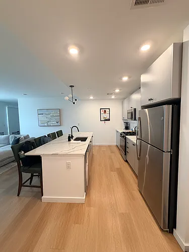 401 Jackson St Photo 1