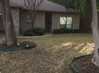 6527 Greenway Rd, Fort Worth, TX 76116