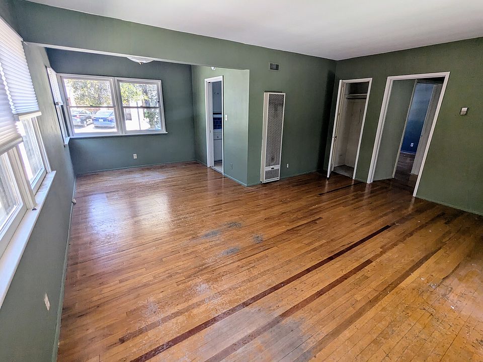 1st image of 1925 Palmerston Pl #1