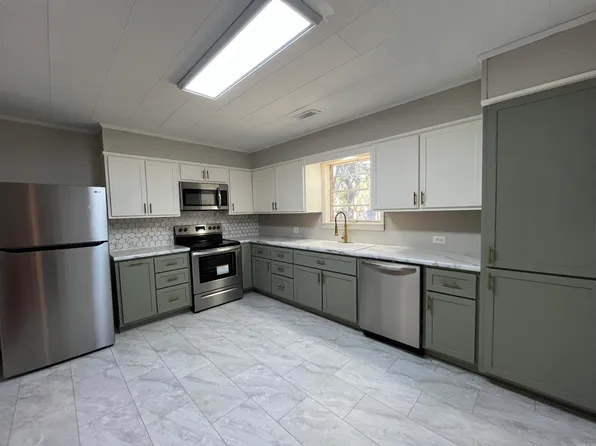 617 S Clayton St, Rector, AR 72461