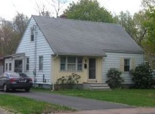 71 W Side Dr, Hamden, CT 06514