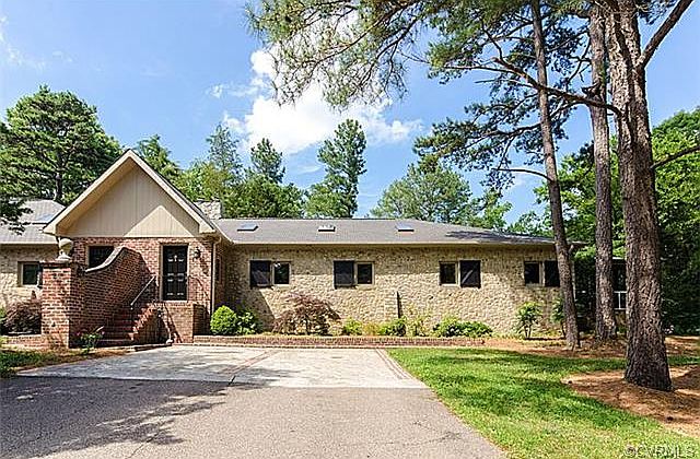 1st image of 28 Cobblestone Cir Unit 1