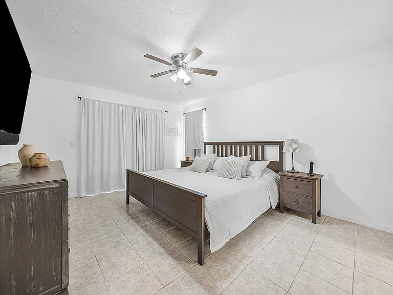 1252 Raintree Ln — Photo 19