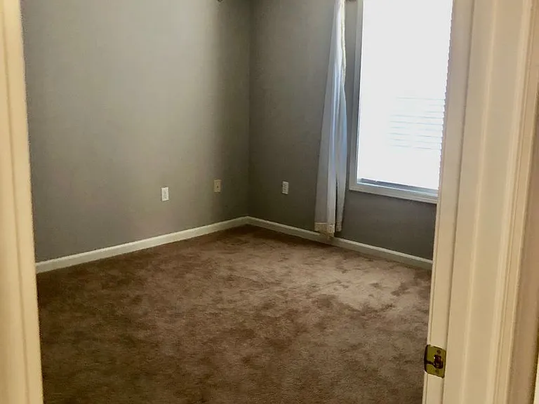 92 Lelia Ln — Photo 13