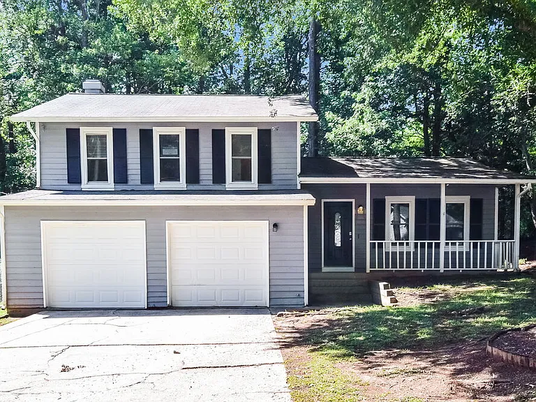 3210 Fescue Cir — Photo 1