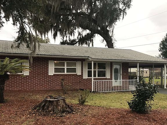 3rd image of 717 SE Llewellyn Ave