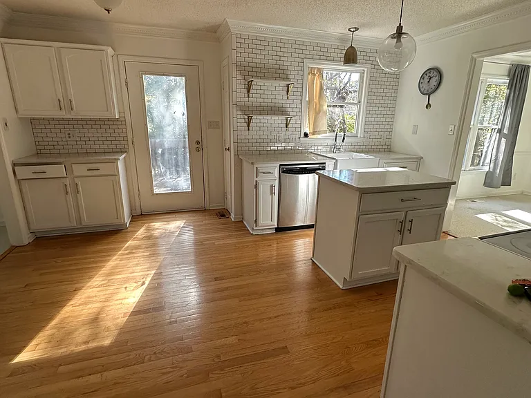 3420 Tunas St — Photo 4
