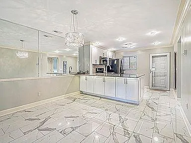 1301 Pridgen Rd #905 — Photo 4