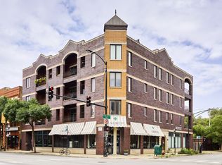 810 N Wolcott Ave APT 2B, Chicago, IL 60622