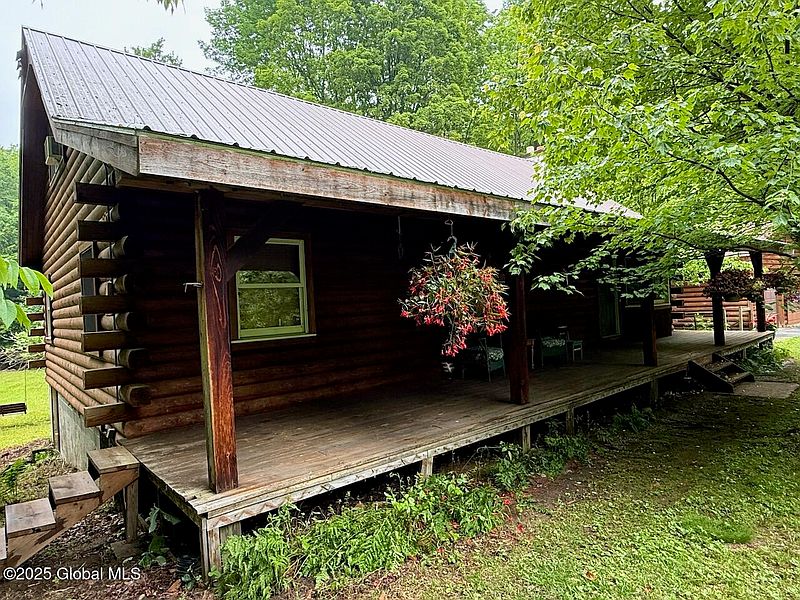 4th image of 58 Atwell Road