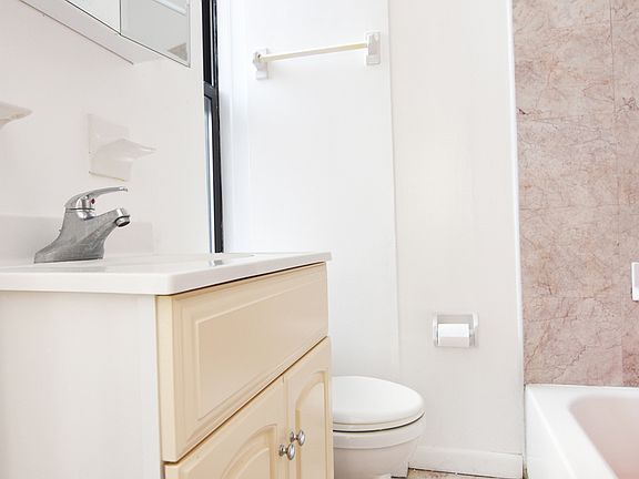 5th image of 317 E 75th St APT 20