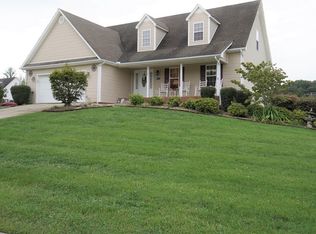 891 Hemlock Cir, Morristown, TN 37814