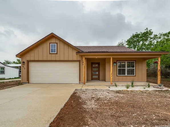 612 Hackberry, Bandera, TX 78003