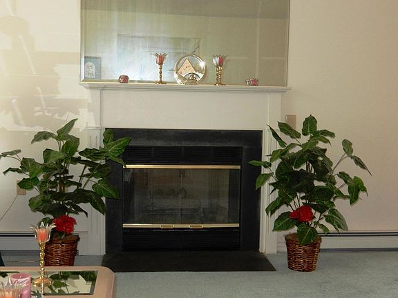 4th image of 67 Winterton Dr