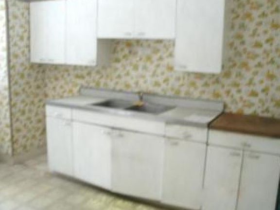 4th image of 637 Lake Ave