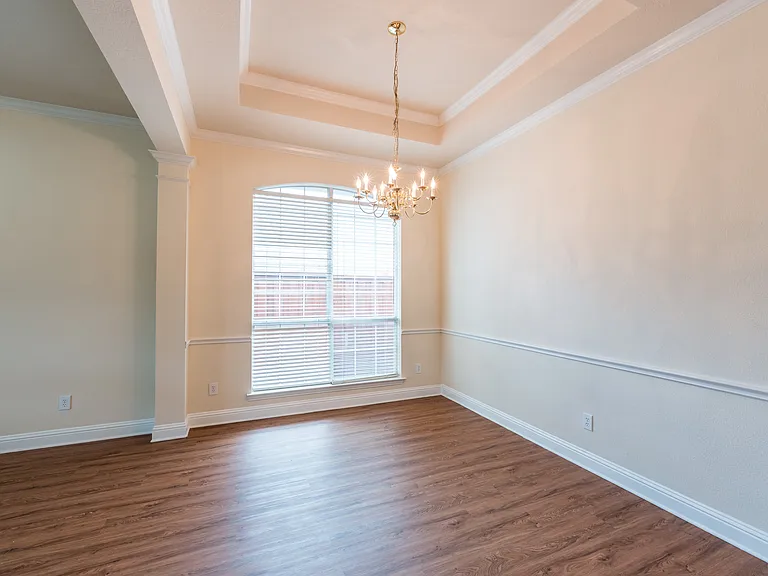 4609 Gardenia Way — Photo 8