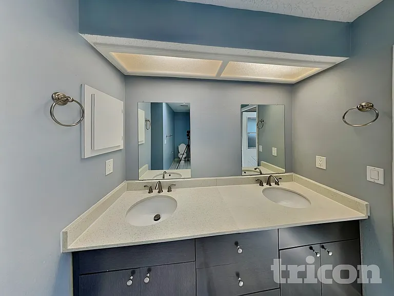 7028 Covewood Dr — Photo 9
