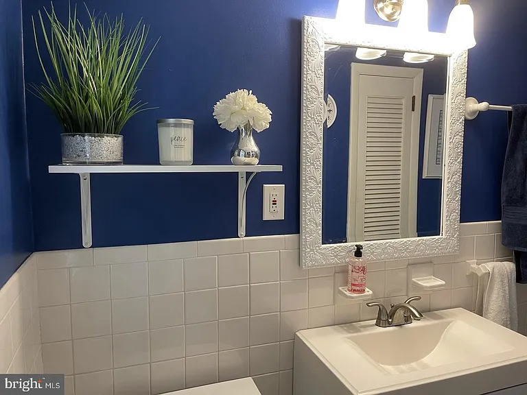 507 Webb Rd — Photo 23