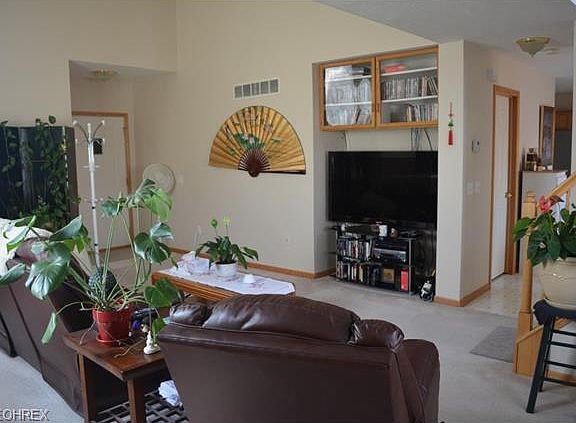 5th image of 1168 N Jefferson St Unit 43