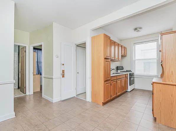 2321 East 24th Street image 18 of 29