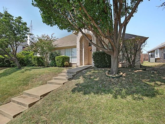 3rd image of 4029 Brazos Dr