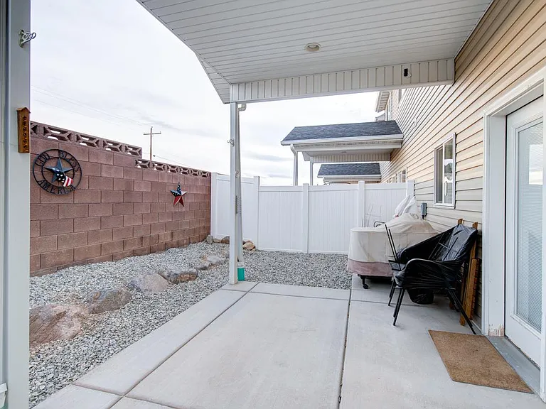3054 N 275 E #3052 — Photo 10