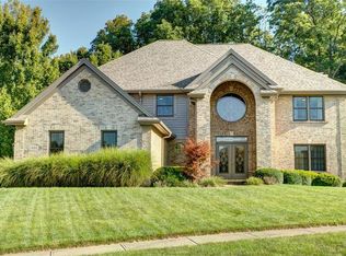 1423 Soaring Heights Dr, Dayton, OH 45440