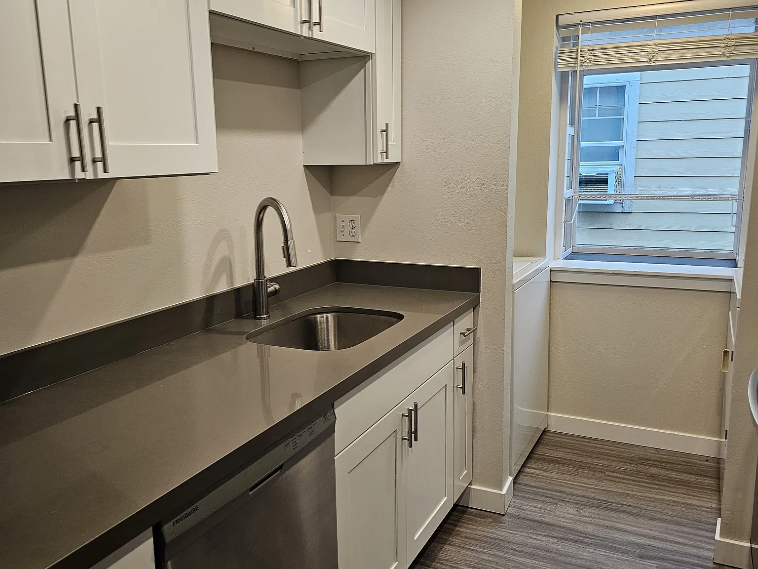 1 bed, 600 sqft, $1,500 — Photo 4